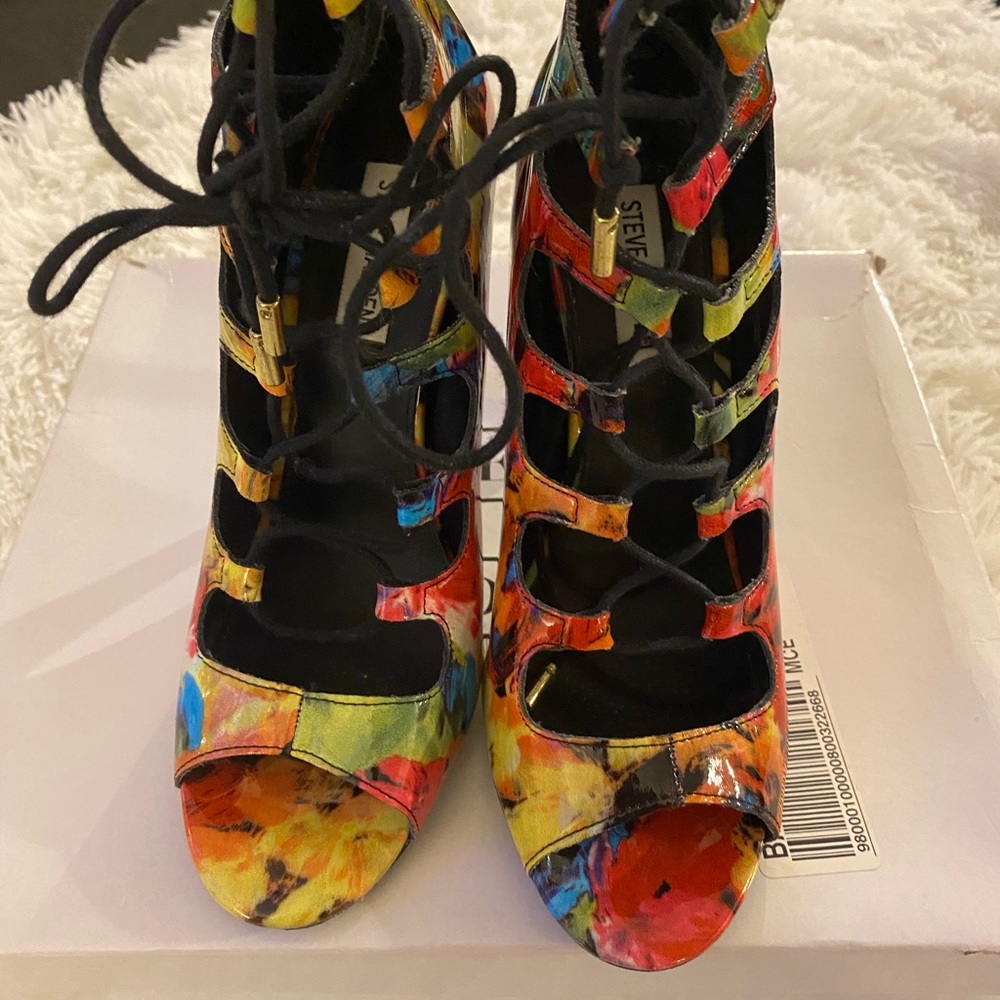 Size 9 Multi-Colored Open Toe Steve Madden Heels - image 4